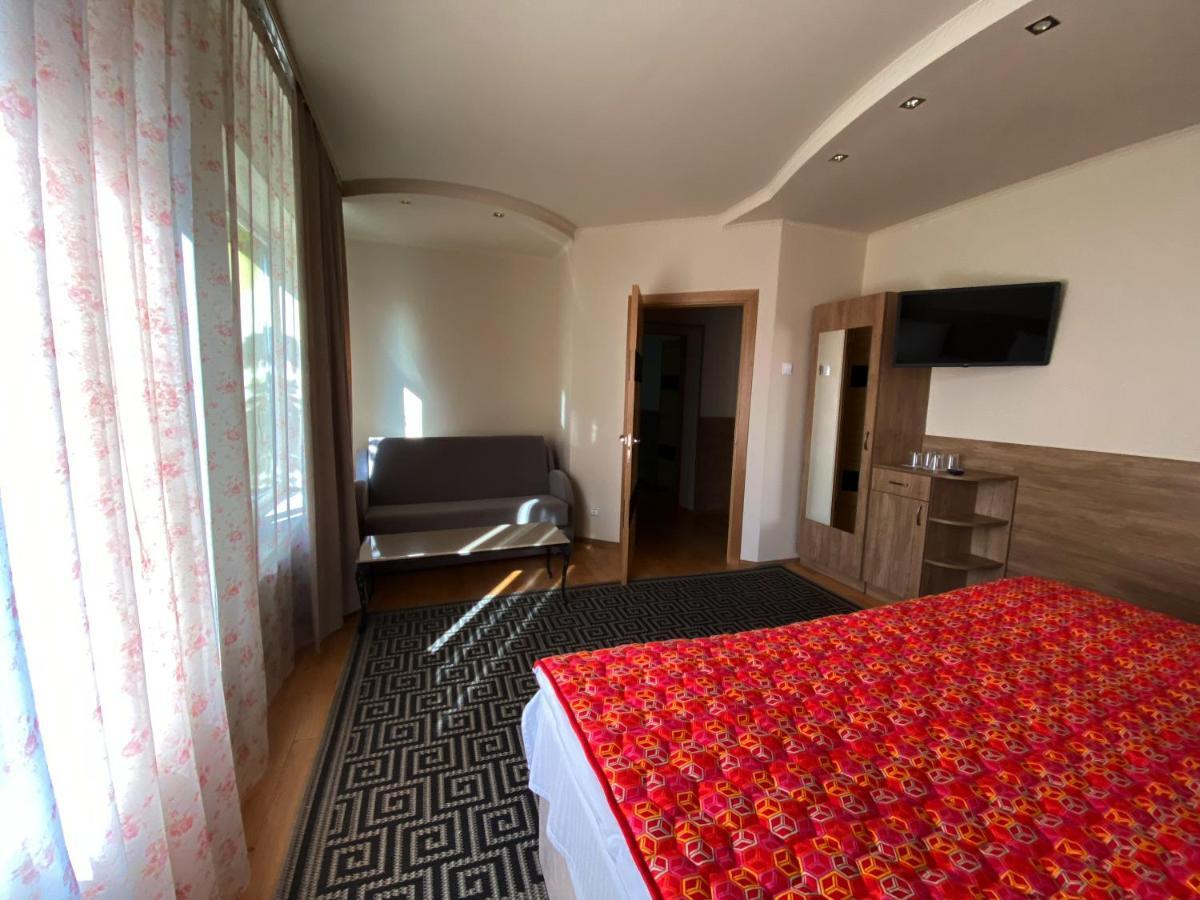 Olena Resort Bryukhovychi Exterior photo