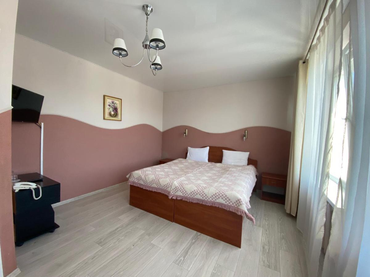 Olena Resort Bryukhovychi Exterior photo